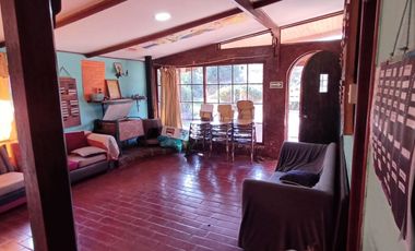 casa para vivienda o negocio, se puede edificar 2do piso, adelante en 600 m2 edificar hasta 4 piso, a 2cuadras de metro