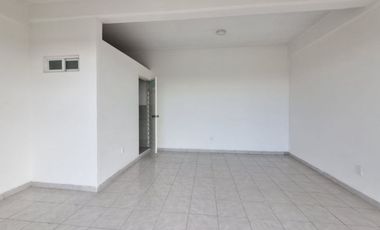 LOCAL COMERCIAL EN PLAZA AMY - CIRCUITO METROPOLITANO - CERCA DE FENIX - SALON SHANTI