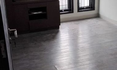 Disewakan Rumah Siap Huni 2 Lantai Gress di Tebet Barat