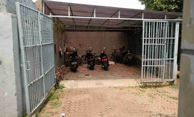 Dijual Rumah Besar Bagus Untuk Usaha Dagang dan Kostan SHM 4.7M Nego