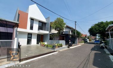 RUMAH BARU DI CIGADUNG CIBEUNYING DAGO BANDUNG Akses Mudah Harga Nego