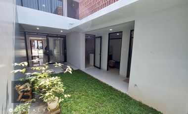 RUMAH BARU DI CIGADUNG CIBEUNYING DAGO BANDUNG Akses Mudah Harga Nego