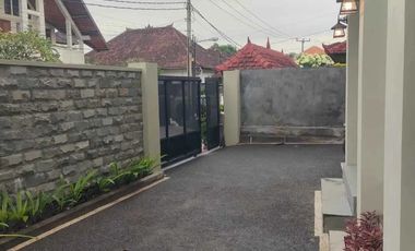Jual Rumah Mewah Di Jalan Sekar Tunjung Gatsu Timur Denpasar Timur Bali. Living World, Kertalangu, Bay Pass IB Mantra, Pantai Padanggalak Sanur