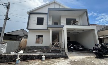 RUMAH BARU BAGUS 2 LT 4 BR KAWASAN PERUMAHAN ONE GATE DI DENPASAR BARAT