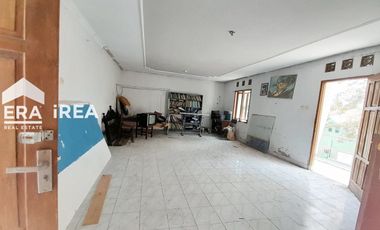DIJUAL RUANG USAHA DAN RUMAH DEKAT SEMAR EDUPARK TAWANGMANGU