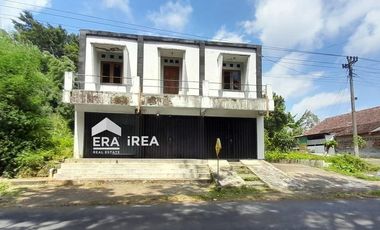 DIJUAL RUANG USAHA DAN RUMAH DEKAT SEMAR EDUPARK TAWANGMANGU