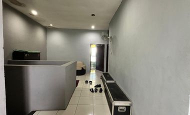 DIJUAL / DISEWAKAN RUANG USAHA DEKAT PUSAT BISNIS SOLO BARU