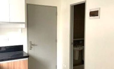 PANGLAOOASIS07XXB: For Sale 2BR w/ Balcony Semi-Furnished in Panglao Oasis