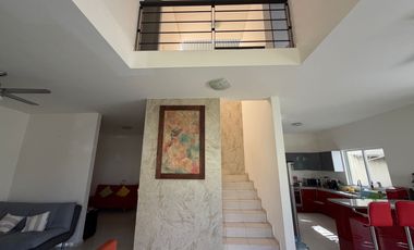 Venta de Residencia con Alberca Climatizada, Lomas de Trujillo, Morelos