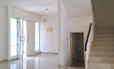 Disewakan Cepat Rumah Golf Lake Uk 8X20