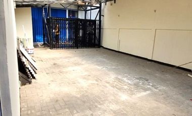 Gudang siap pakai 3lt luas 950m Karawaci Tangerang