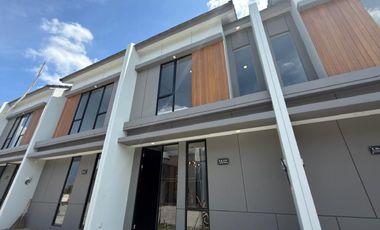Dijual Rumah 2 lantai lebar 5 di Surabaya timur dekat ITS dan Pakuwon City
