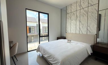Dijual Rumah 2 lantai lebar 5 di Surabaya timur dekat ITS dan Pakuwon City