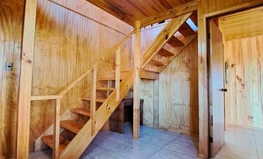 SINCRONICA PROPIEDADES ARRIENDA CENTRICA Y AMPLIA CASA CON VISTA AL MAR EN ALGARROBO