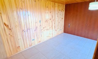 SINCRONICA PROPIEDADES ARRIENDA CENTRICA Y AMPLIA CASA CON VISTA AL MAR EN ALGARROBO