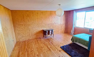 SINCRONICA PROPIEDADES ARRIENDA CENTRICA Y AMPLIA CASA CON VISTA AL MAR EN ALGARROBO