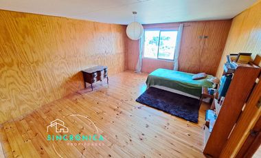 SINCRONICA PROPIEDADES ARRIENDA CENTRICA Y AMPLIA CASA CON VISTA AL MAR EN ALGARROBO