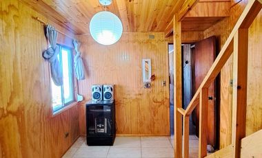 SINCRONICA PROPIEDADES ARRIENDA CENTRICA Y AMPLIA CASA CON VISTA AL MAR EN ALGARROBO