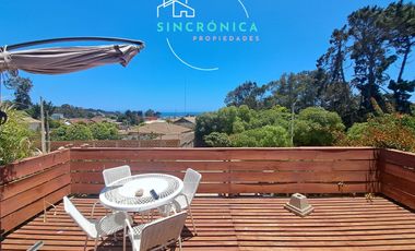 SINCRONICA PROPIEDADES ARRIENDA CENTRICA Y AMPLIA CASA CON VISTA AL MAR EN ALGARROBO