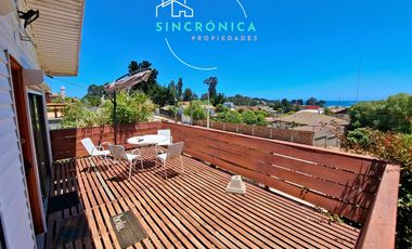 SINCRONICA PROPIEDADES ARRIENDA CENTRICA Y AMPLIA CASA CON VISTA AL MAR EN ALGARROBO