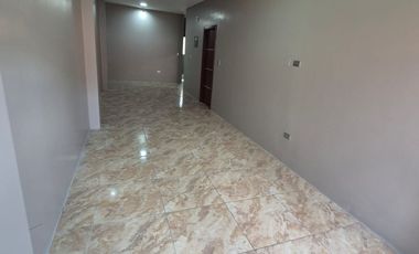 Departamento en Alquiler en la Alborada, Planta Baja, 3 Habitaciones, 2 Baños, Patio, Norte de Guayaquil.