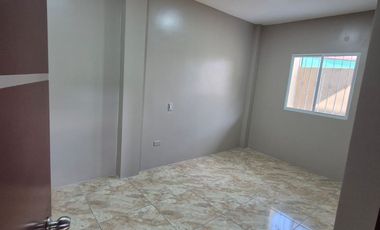 Departamento en Alquiler en la Alborada, Planta Baja, 3 Habitaciones, 2 Baños, Patio, Norte de Guayaquil.