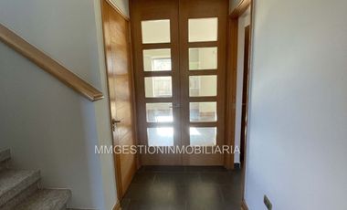 Se arrienda casa en condominio Curauma