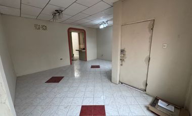 En venta casa de 3 dormitorios en cdla.La Orquídeas Norte.