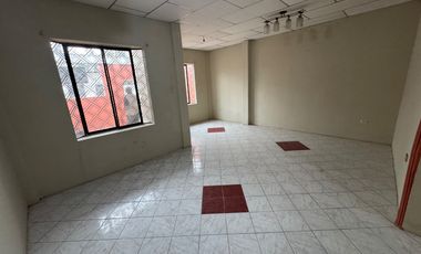 En venta casa de 3 dormitorios en cdla.La Orquídeas Norte.