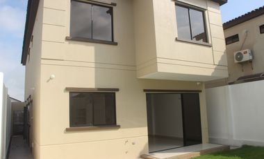 Casa en venta de estreno Ciudad Celeste Etapa Estribor