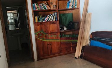 Vendemos hermosa casa de tres pisos en Conjunto en la ciudad de Girardot.