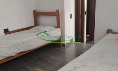 Vendemos hermosa casa de tres pisos en Conjunto en la ciudad de Girardot.