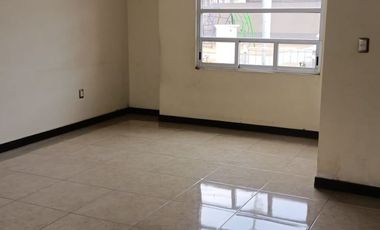 CASA DE TRES RECAMARAS EN ESQUINA Y FRENTE A AREA VERDE Y AMENIDADES.