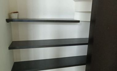 CASA DE TRES RECAMARAS EN ESQUINA Y FRENTE A AREA VERDE Y AMENIDADES.