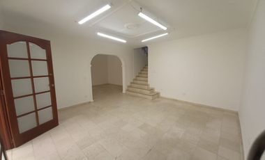 Venta casa independiente en Cristales Cali oeste