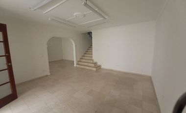 Venta casa independiente en Cristales Cali oeste