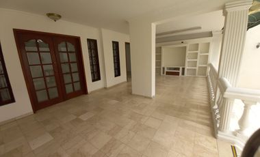 Venta casa independiente en Cristales Cali oeste