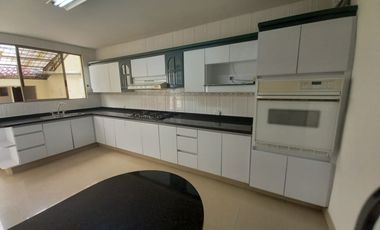 Venta casa independiente en Cristales Cali oeste