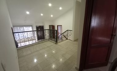 Venta casa independiente en Cristales Cali oeste