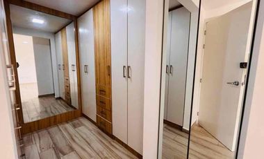 de renta Cumbayà a estrenar departamento  de 2 habitaciones 100 m2 con 2 parqueos gas centralizado