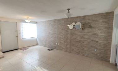 EN REAL NAVARRA PRECIOSA CASA DE TRES RECAMARAS