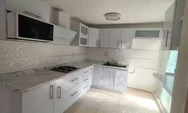 EN REAL NAVARRA PRECIOSA CASA DE TRES RECAMARAS