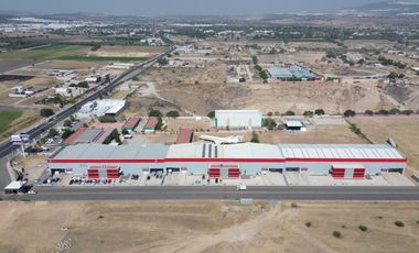 BODEGA EN VENTA EN EL MARQUES CERCA DEL AEROPUERTO