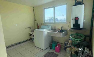 Excelente propiedad de 3 niveles