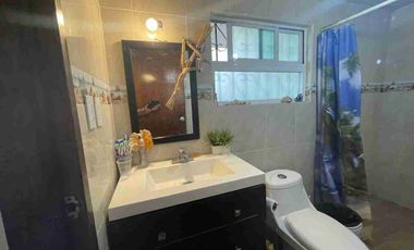 Excelente propiedad de 3 niveles