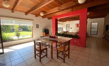 CONFORTABLE CASA EN RENTA