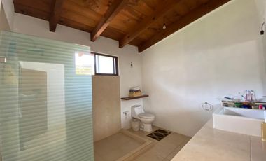 CONFORTABLE CASA EN RENTA