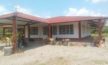 Arriendo Casa campestre 4 aguas acacias - Meta