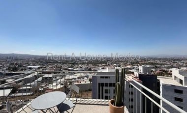 Departamento con 1 recámara y terraza. VENTA - Loma Dorada