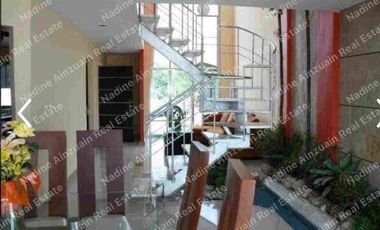 SE RENTA CASA TOTALMENTE AMUEBLADA EN RESIDENCIAL PALMARIS BY CUMBRES CANCÚN, SOBRE AVENIDA HUAYACAN, SEGURIDAD2 24 HORAS, AMENIDADES.